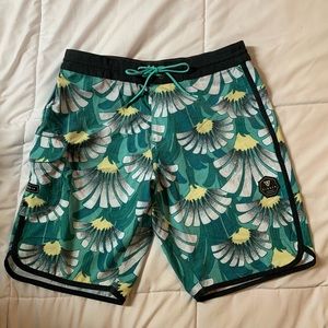Vissla swimsuit size 31